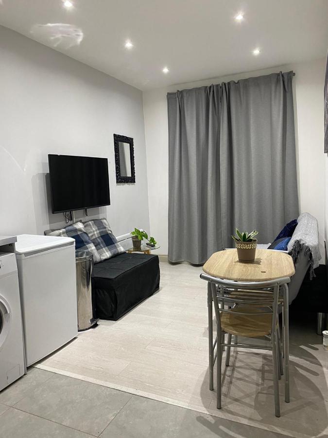 Apartament 424 Edgwar Road *